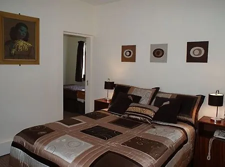 Wards Hotel